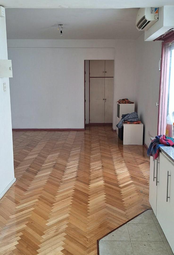 Foto de Execente 2 ambientes. Cocina muy amplia con lavadero y placard, imagen 2