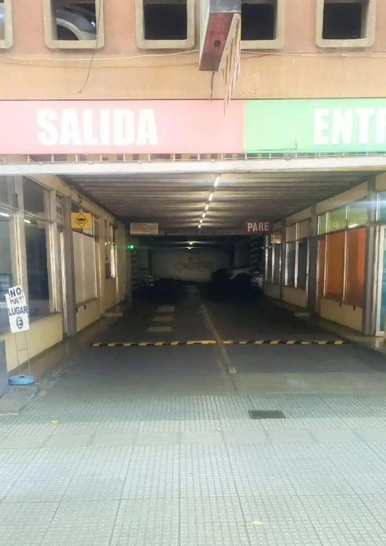 COMODÍSIMA COCHERA EN VENTA- MITRE Y LAS HERAS- CIUDAD 2