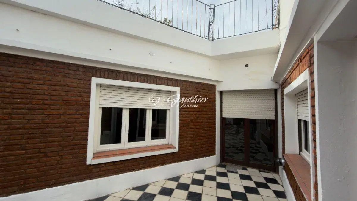 Casa en venta en Campana 4