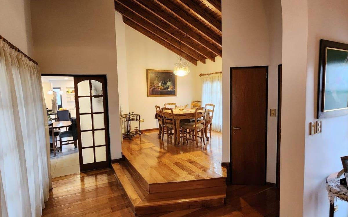 Hermosa E Impecable Propiedad a La Venta! 4