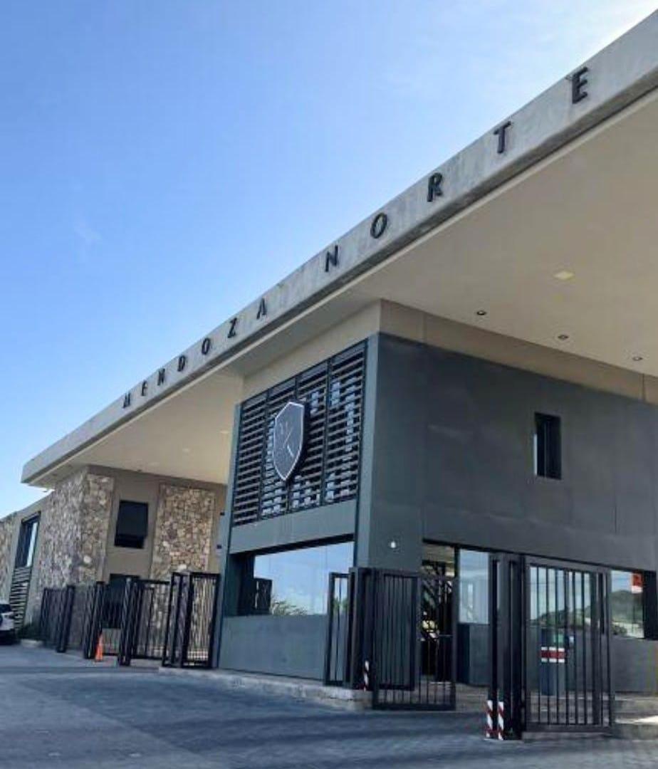 Terrenos en Venta _ Mendoza Norte Country Club _Seguridad y Amenities Premium