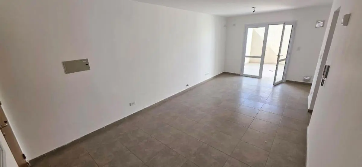 Excelente Departamento en Complejo Privado 2