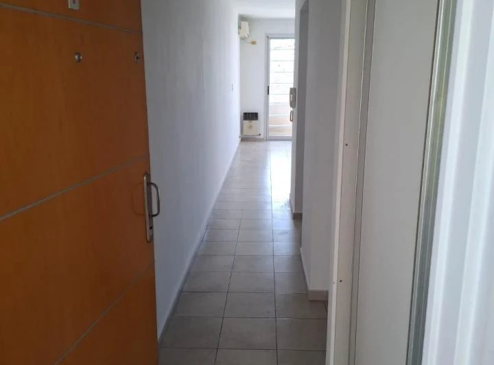   Monoambiente en Alquiler . 24 e/ 58 y 59  $350.000  Exp : 50.000 3