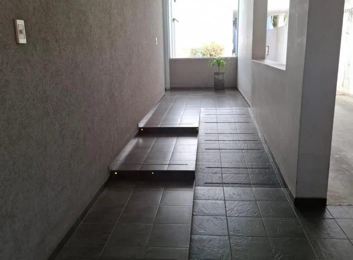   Monoambiente en Alquiler . 24 e/ 58 y 59  $350.000  Exp : 50.000 1