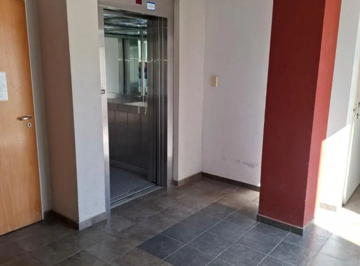  Monoambiente en Alquiler . 24 e/ 58 y 59  $350.000  Exp : 50.000 5