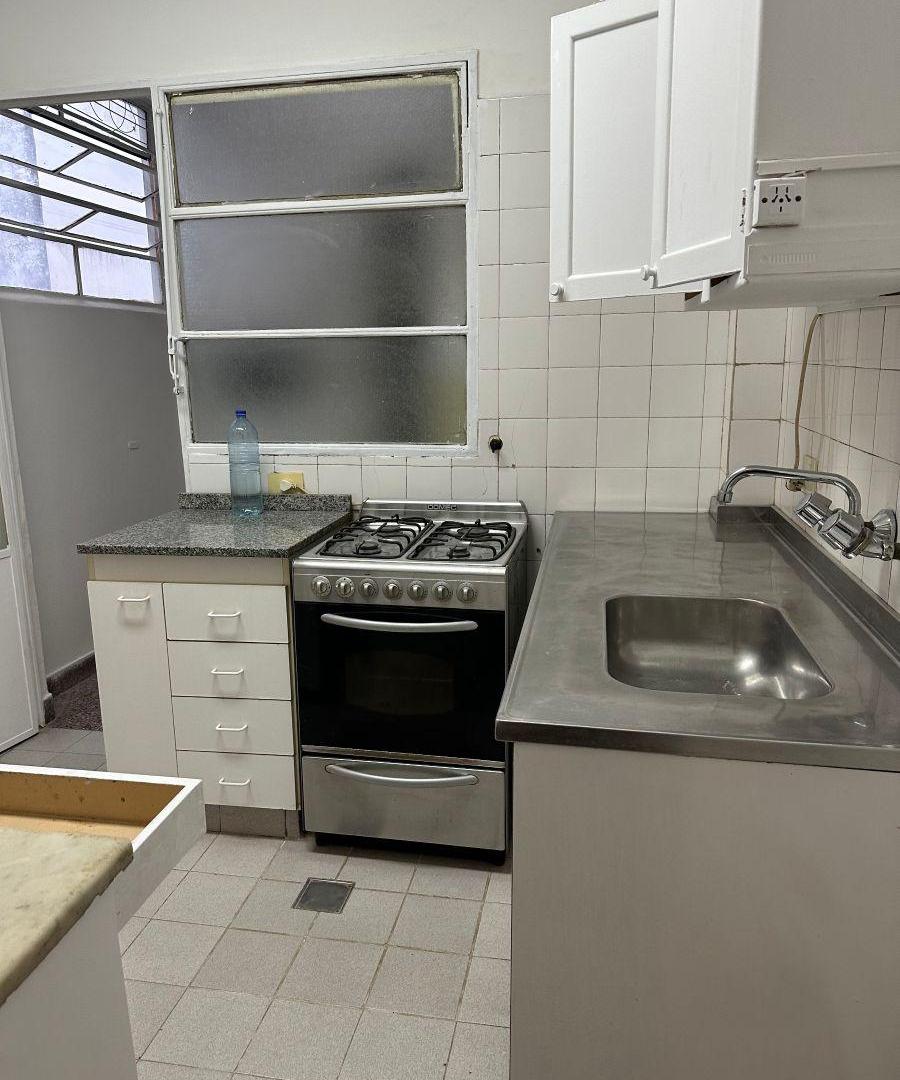 Foto de BUEN DEPARTAMENTO 3 AMB. -DEP. DE SERV.-ZONA INMEJORABLE., imagen 2