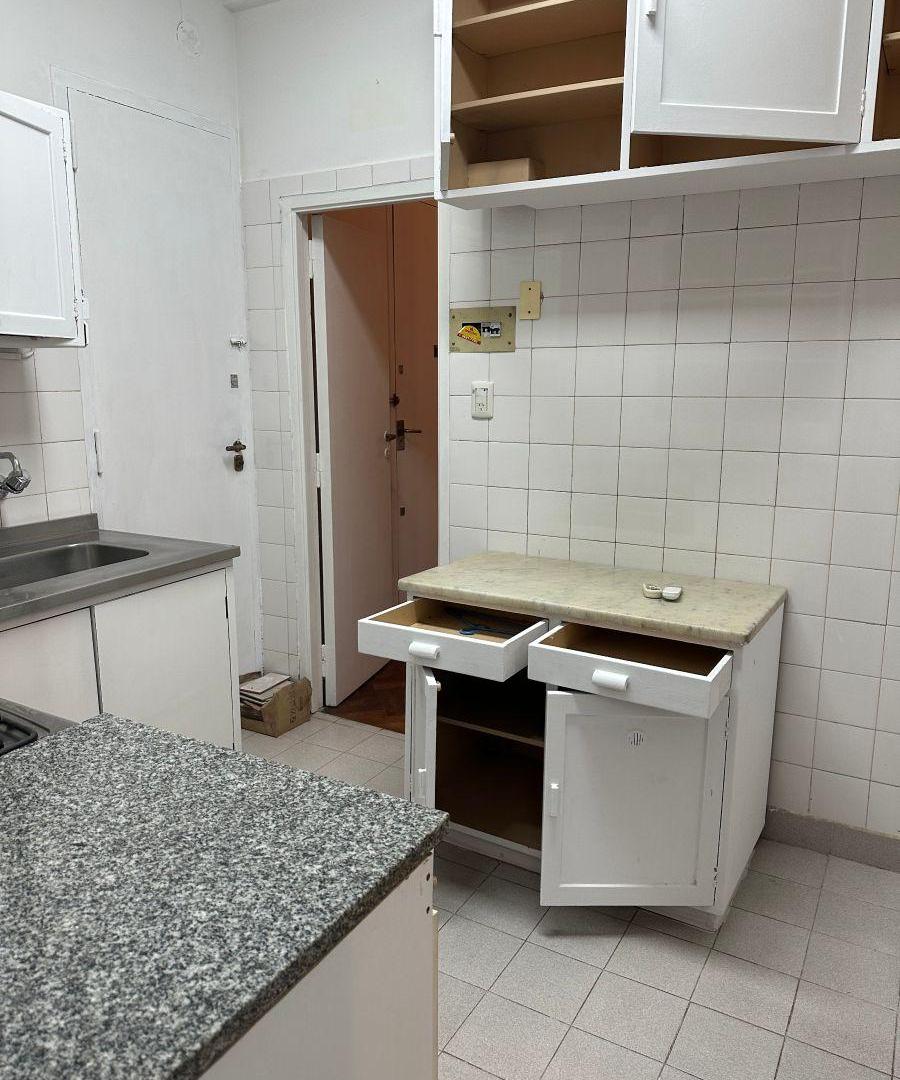 BUEN DEPARTAMENTO 3 AMB. -DEP. DE SERV.-ZONA INMEJORABLE.