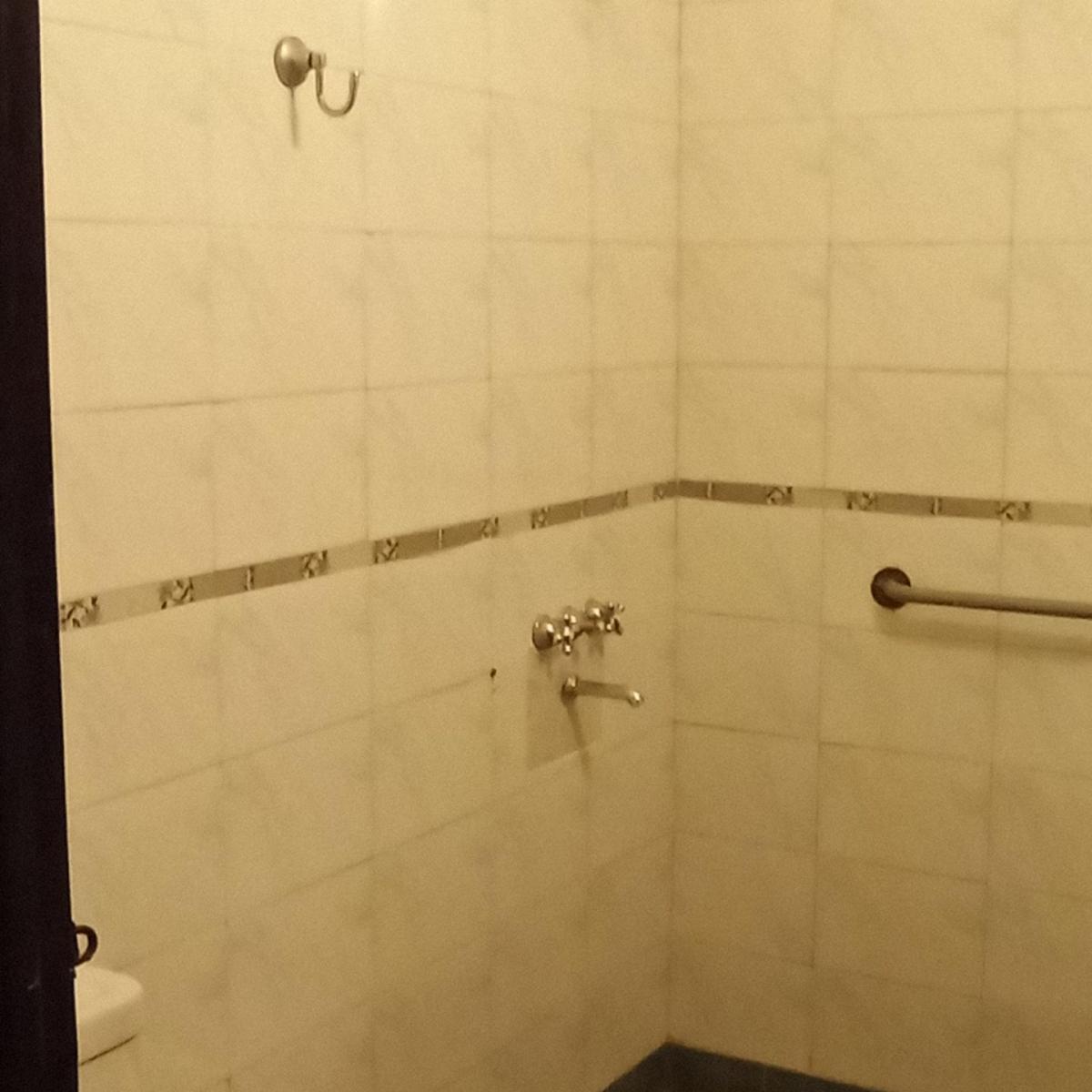 Casa Sobre Av. Excelente Estado 5