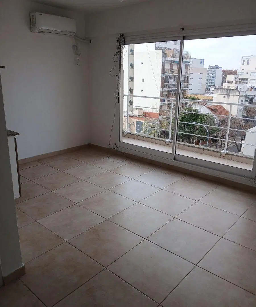 1 ambiente impecable estado super luminoso balcon aterrazado, excelente ubicacion, todo eléctrico. 5