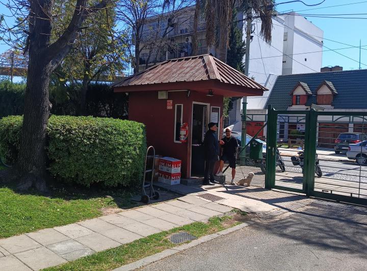 Alquiler Depto. 2 amb. C/Balcón complejo con jardines, piscina en Liniers 3