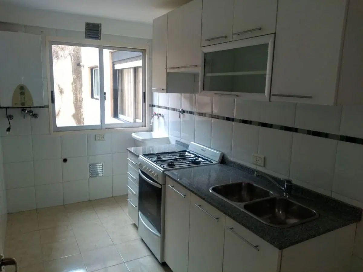 ALQUILER DEPTO 2 AMB ALMAGRO CON BALCON Y PISCINA 8