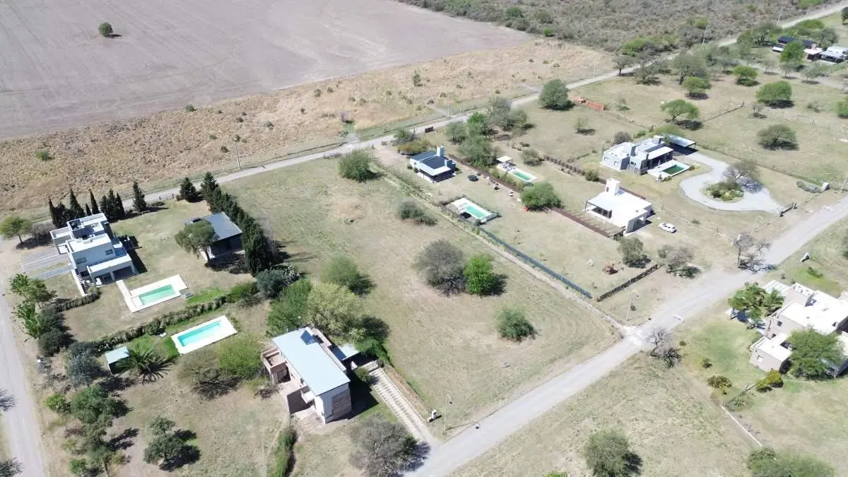 Lote de 2000 m en Estación del Carmen Naturaleza, privacidad y excelente ubicación 2