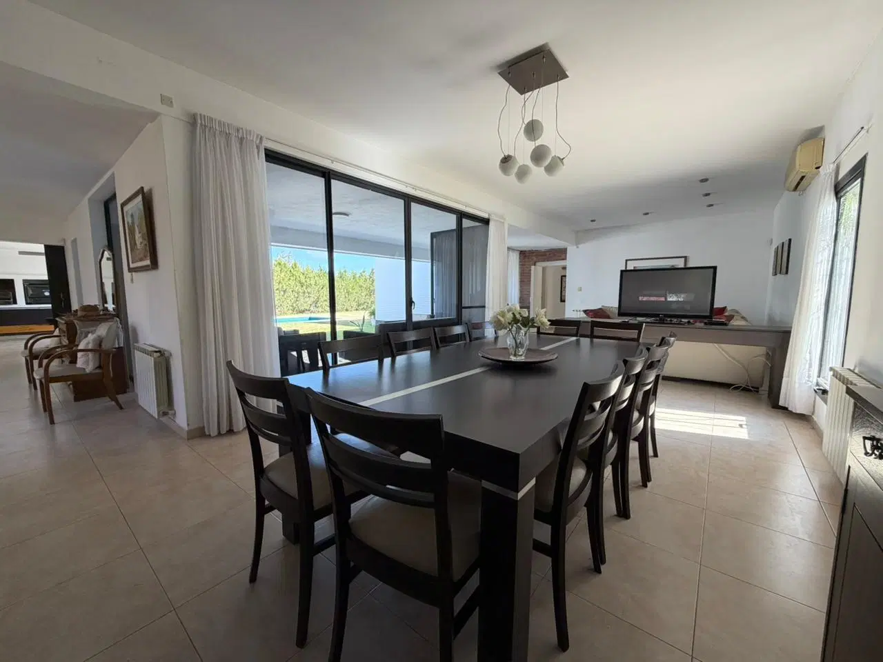 OPORTUNIDAD COUNTRY CAUSANA TERRENO MAS DE 2000M2 CALIDAD PILETA 5