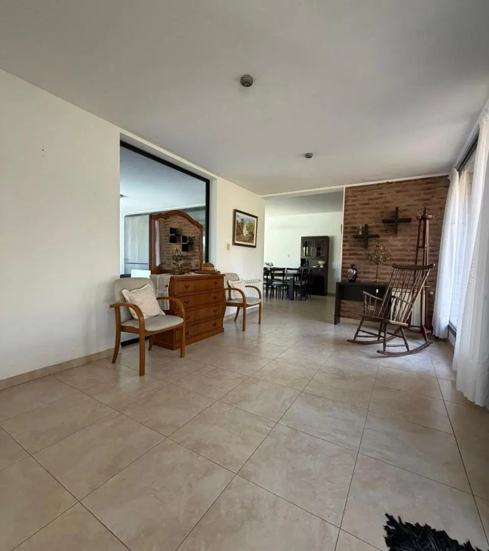 OPORTUNIDAD COUNTRY CAUSANA TERRENO MAS DE 2000M2 CALIDAD PILETA 5