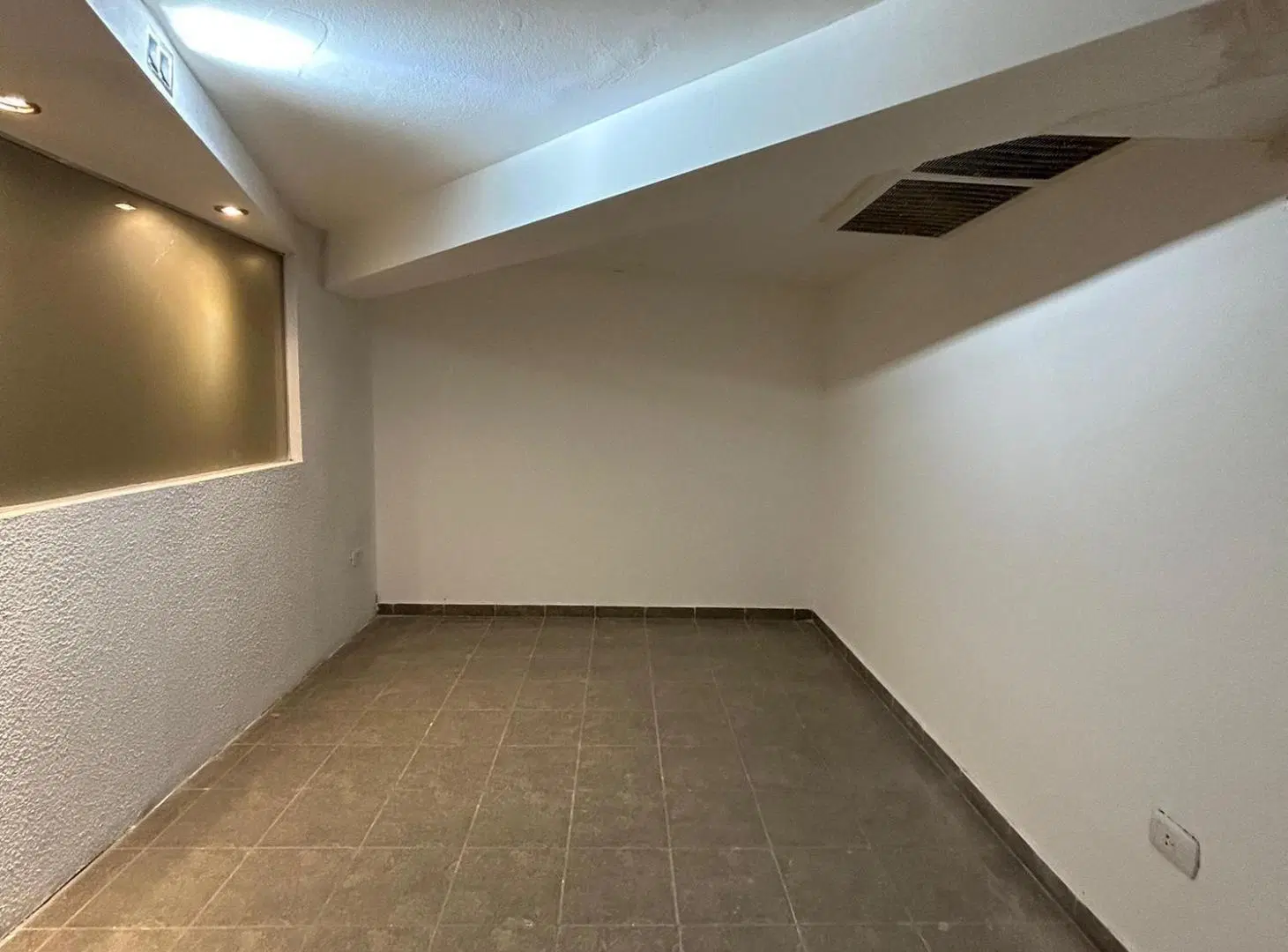 ALQUILO OFICINA EN NUEVA CÓRDOBA - BUENOS AIRES 479 4