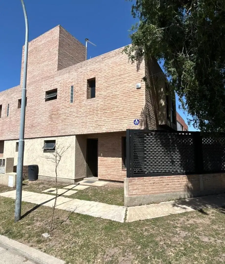 VENDO DUPLEX MIRADORES DE MANANTIALES I EXCELENTE UBICACIÓN 3
