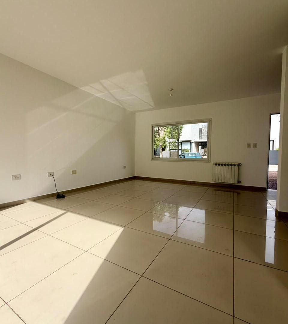 Foto de Dúplex 3 Dorm 3 Baños Cochera Patio c Asador Pileta y Seguridad 24hs en, imagen 3