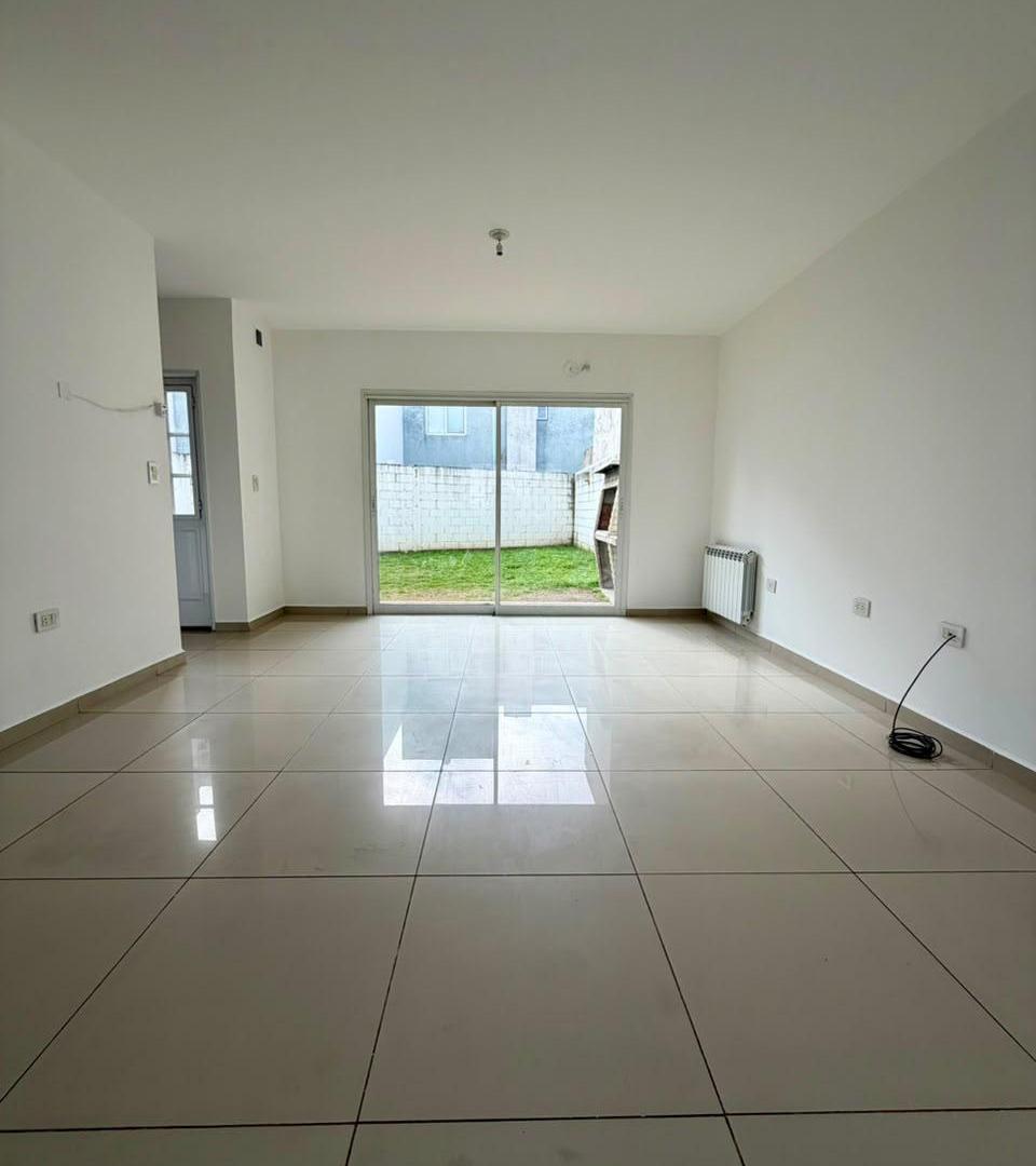Foto de Dúplex 3 Dorm 3 Baños Cochera Patio c Asador Pileta y Seguridad 24hs en, imagen 4