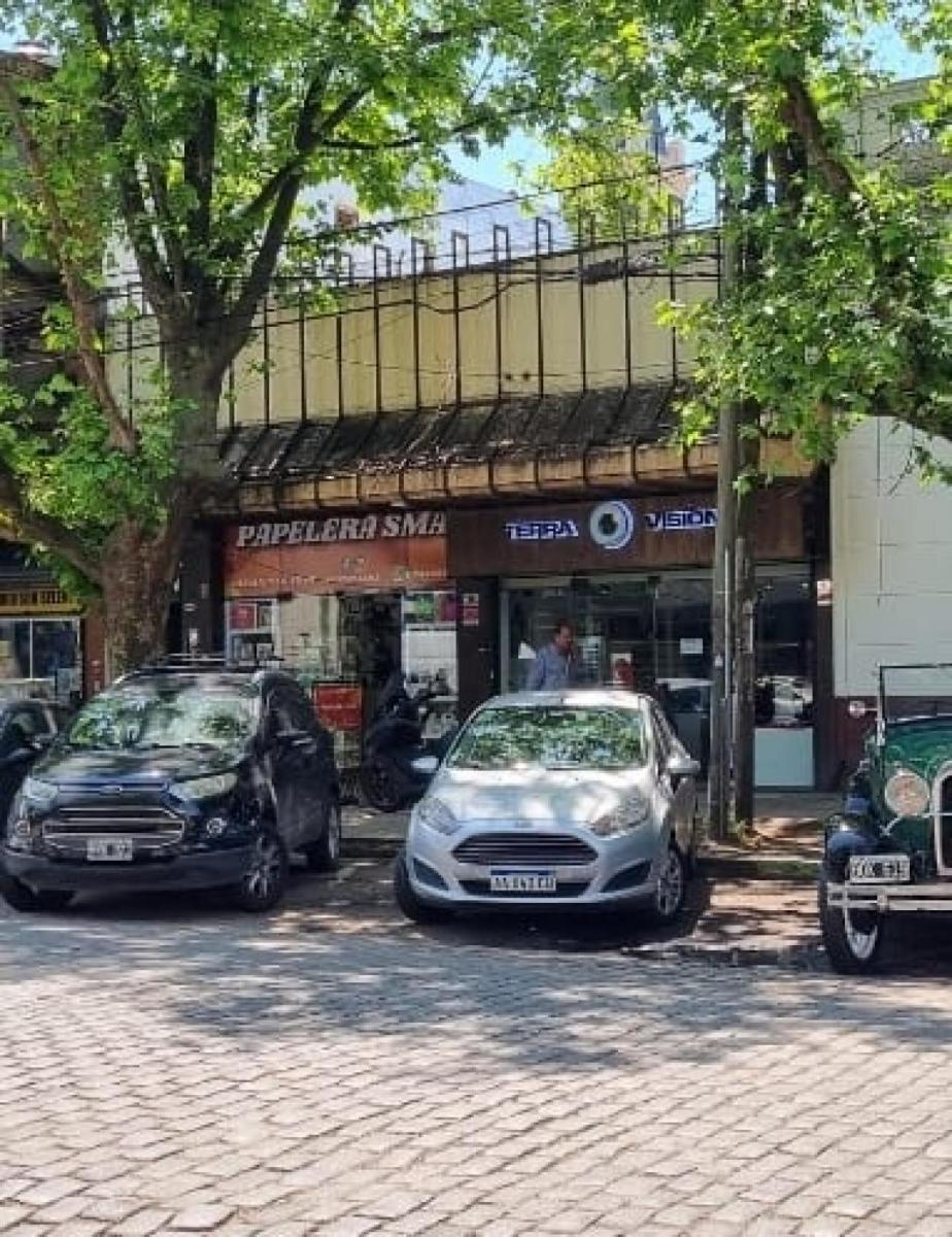 Edificio de Oficinas y Locales con Renta en Microcentro San Miguel 1