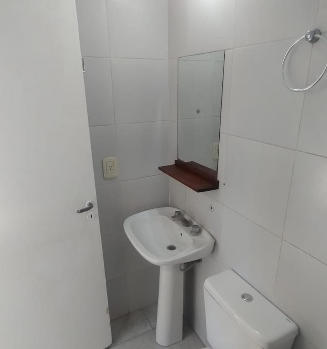 Departamento 2 Ambientes con Patio en Jose C Paz 4