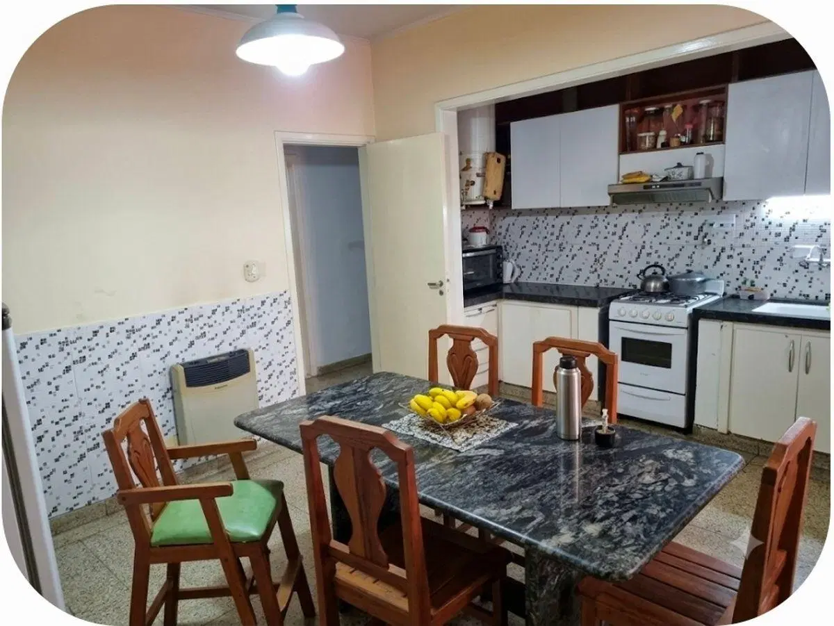 Casa en venta c/ cochera en San Miguel 3