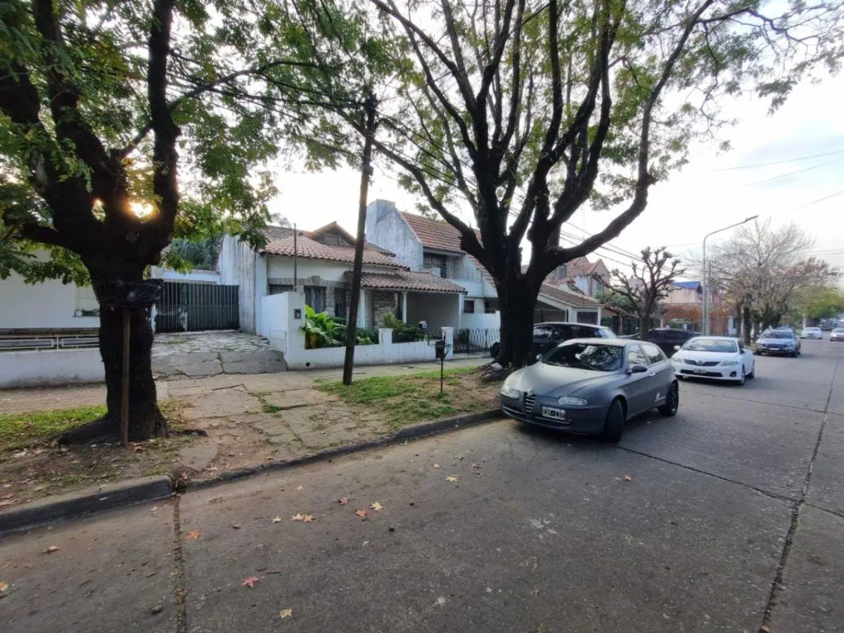 Casa en venta c/ cochera en San Miguel 5