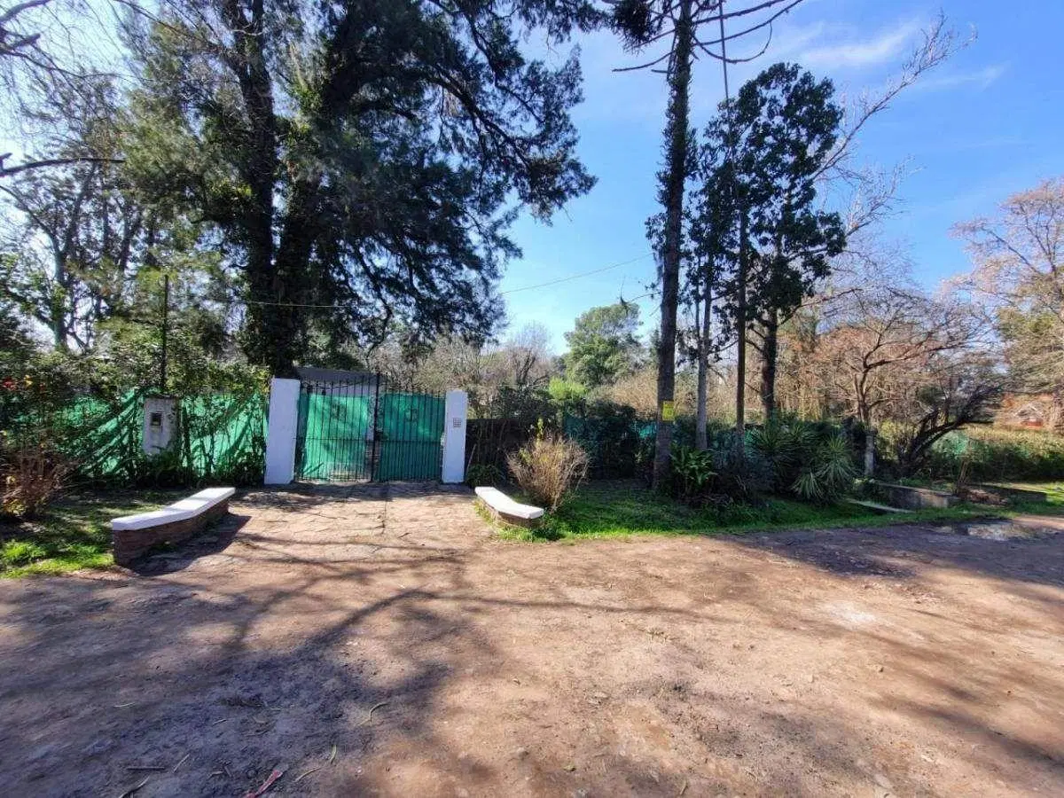 Casa quinta en venta de 598m2 lote Del Viso 4