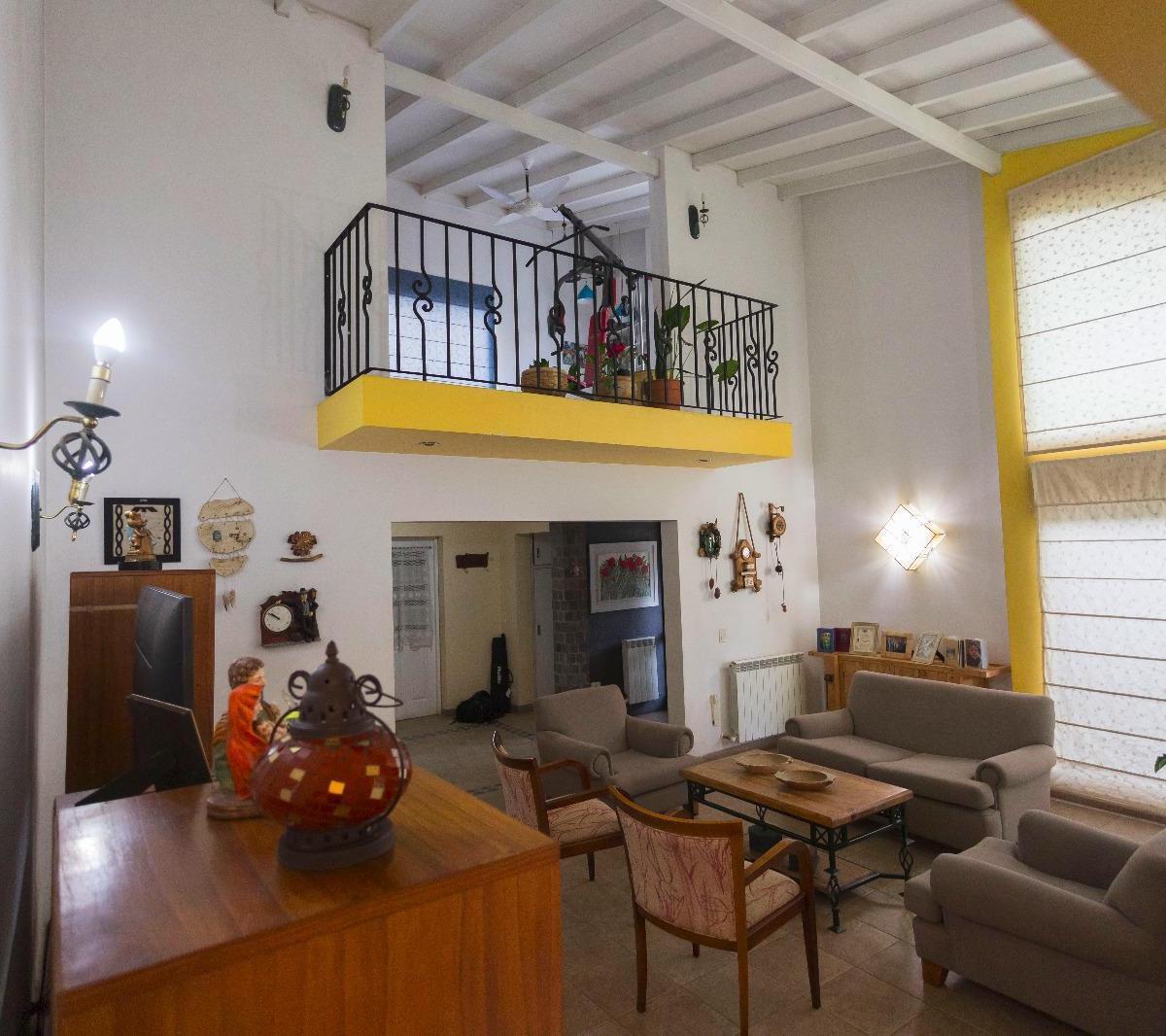 Espectacular Casa 4 Dorm. en Barrio Cerrado "Las candelas"1 1