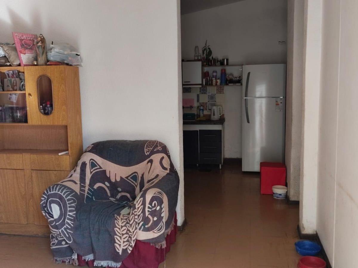 Casa en Venta 3 Dorm., Cochera y Patio 2