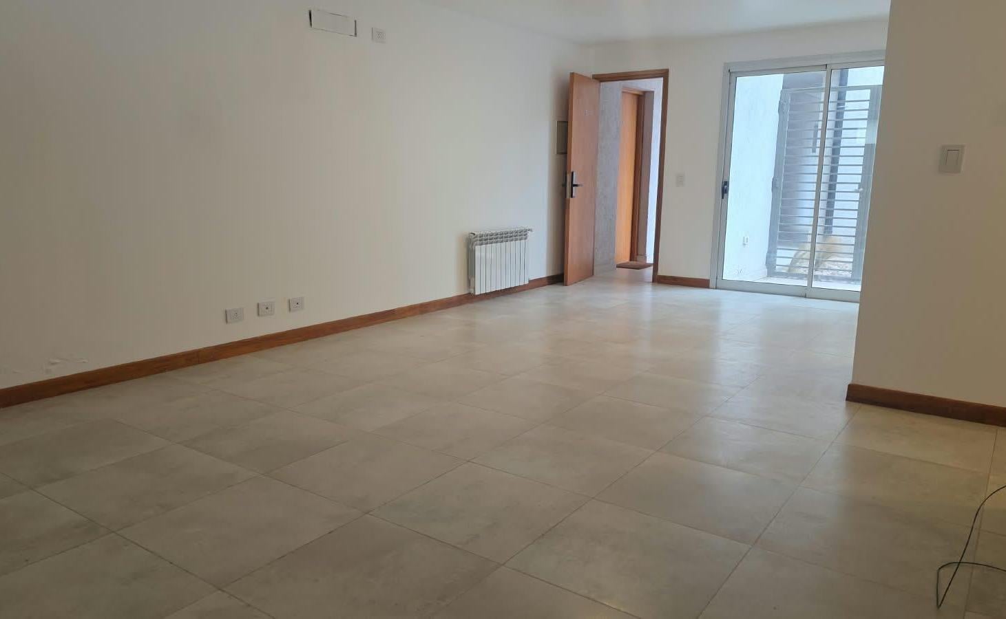 Foto de EXCELENTE DEPARTAMENTO 2 DORMITORIOS PLANTA BAJA BARRIO PRIVADO, imagen 4