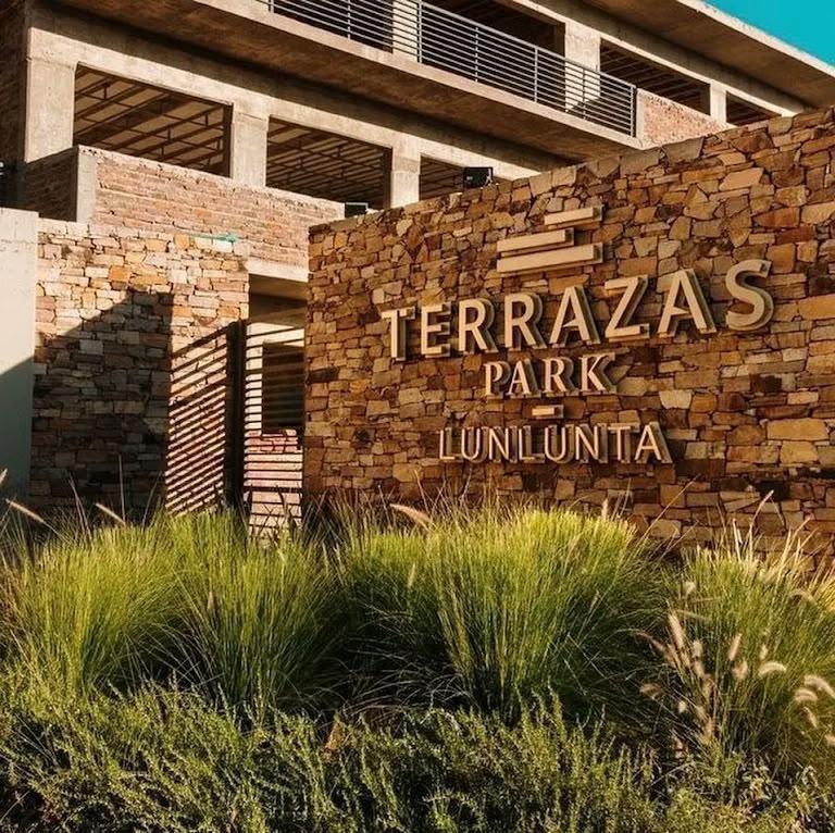 Foto de EXCELENTE DEPARTAMENTO 2 DORMITORIOS PLANTA BAJA BARRIO PRIVADO, imagen 1