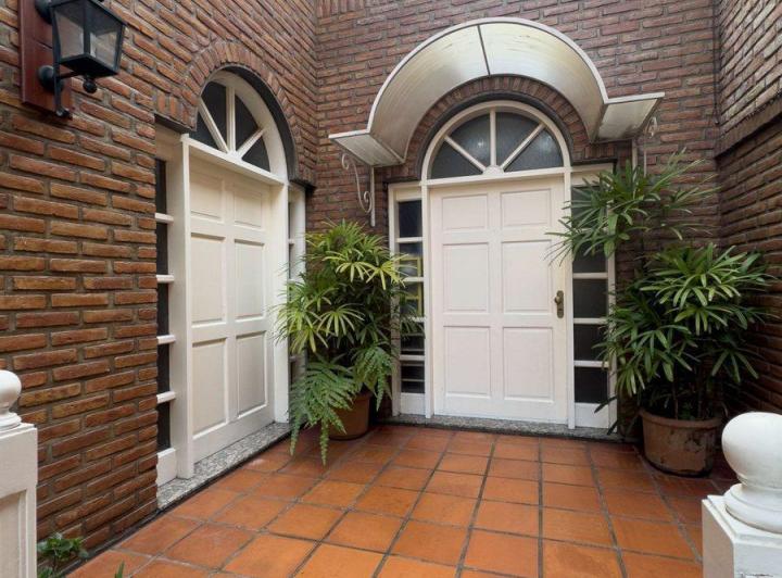 VENTA- PERMUTA – CASA 4 DORMITORIOS 2 COCHERAS 2