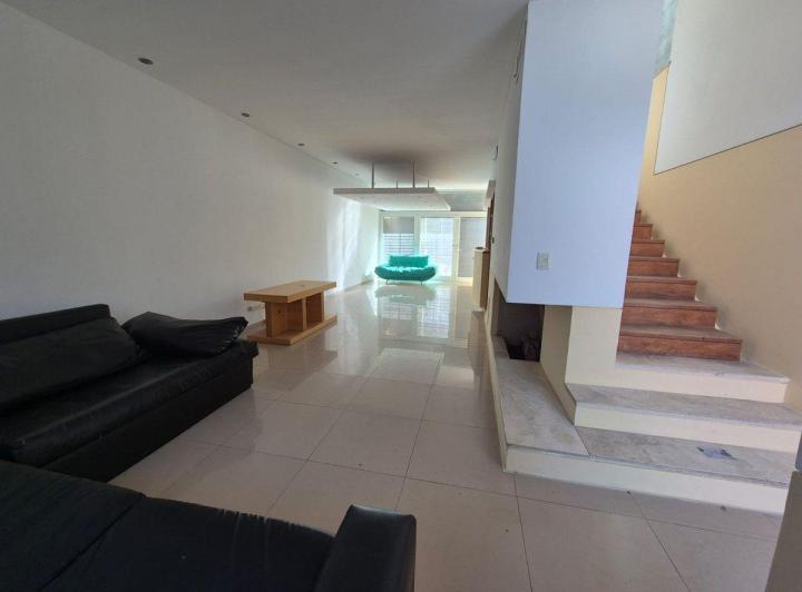 Alquiler Casa 2 Dormitorios, pileta y quincho 2