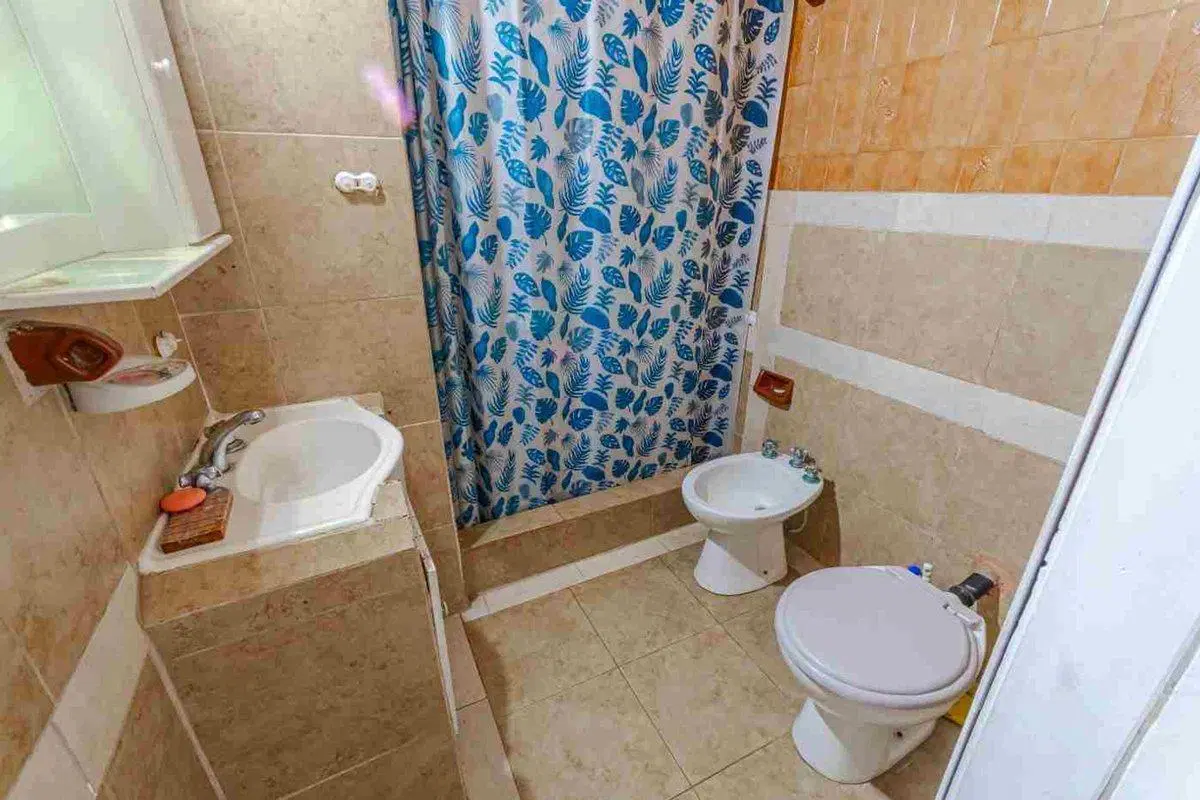 Casa con 2 dormitorios + monoambiente independient 4