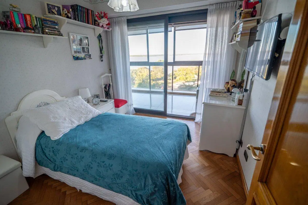VENTA DEPTO. 4 DORMITORIOS VISTA AL RIO 5