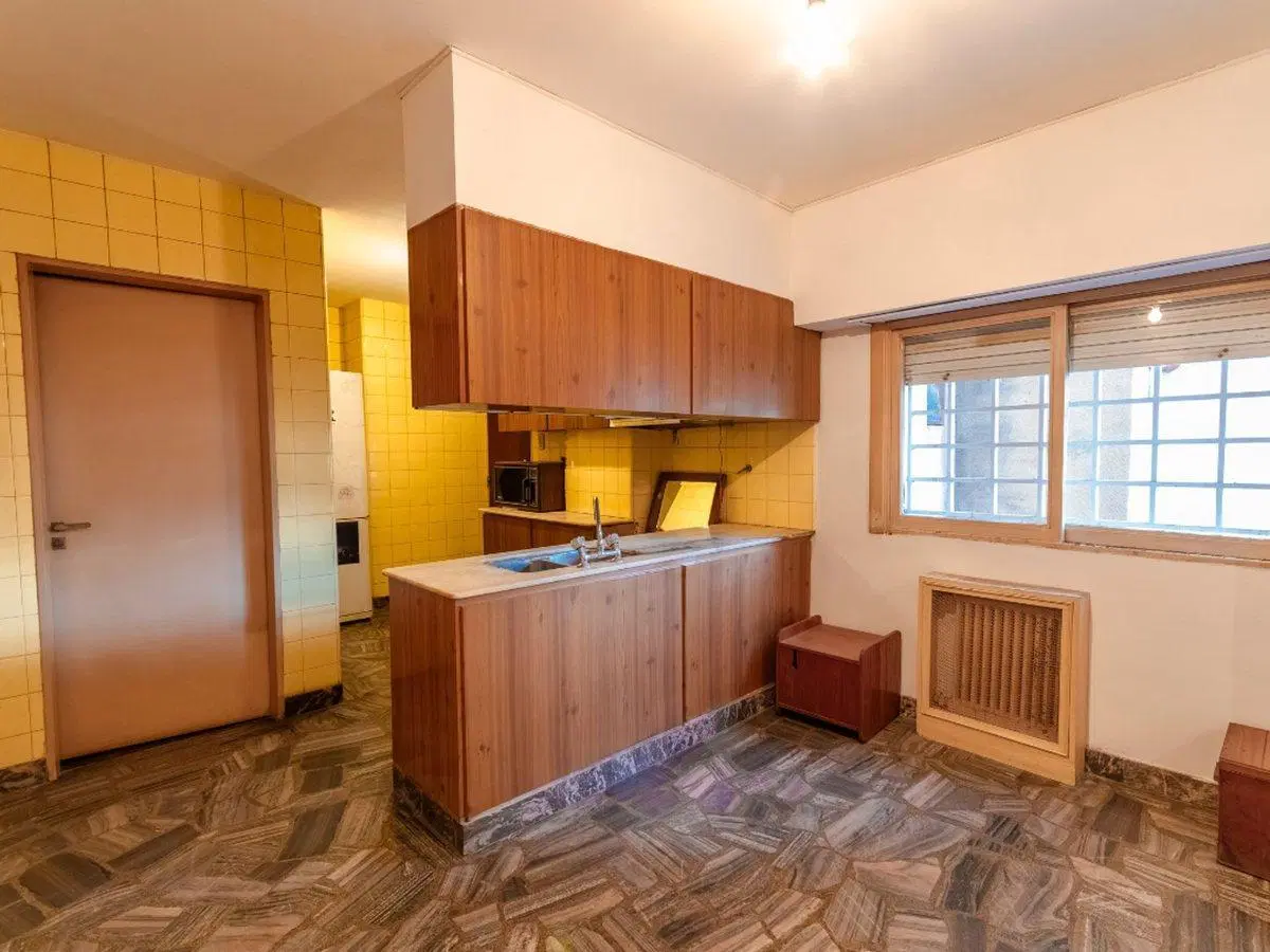 Piso 3 dorm. c/cochera y balcón 5