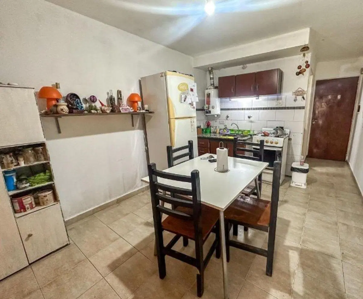 VENTA DE MONOAMBIENTE EN REPUBLICA DE LA SEXTA 2