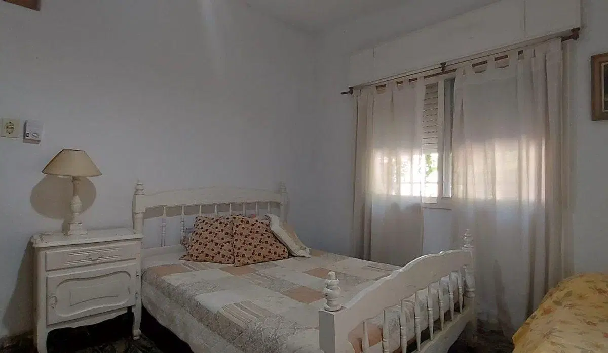 CASA LOTE 1800M2 PILETA-BARRIO LOS INDIOS-ROLDAN 4