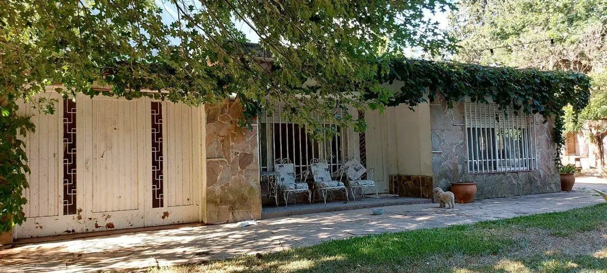 CASA LOTE 1800M2 PILETA-BARRIO LOS INDIOS-ROLDAN 5