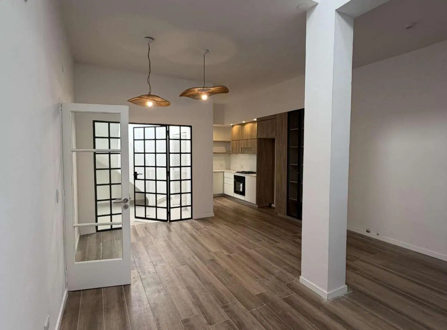 CASA DE PASILLO EN VENTA 2 DORMITORIOS 3