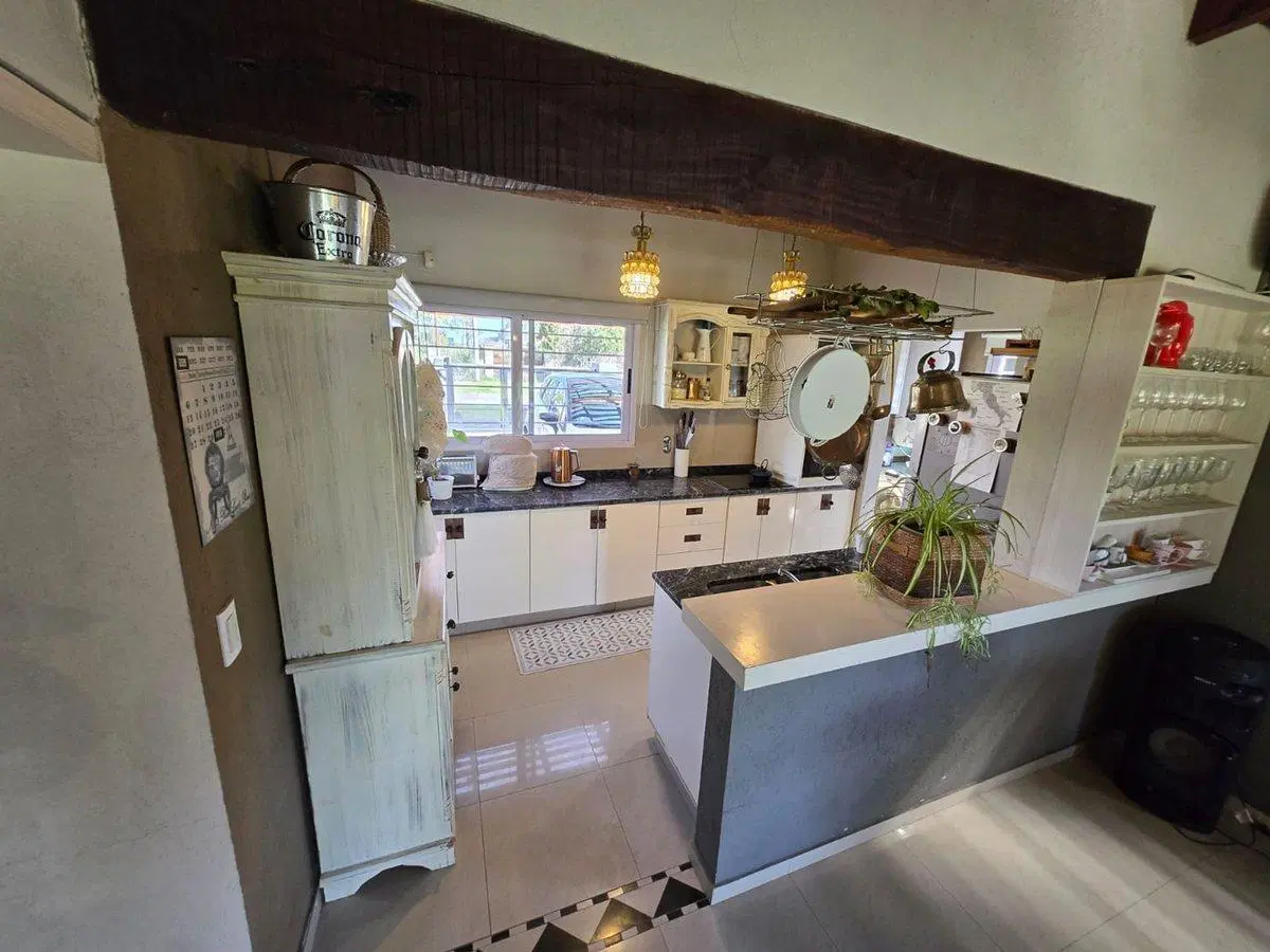 VENTA CASA EN MORRO DE FUNES.  PERMUTA. 4