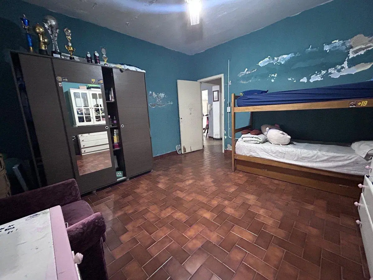 CASA 2 DORMITORIOS A RECICLAR VENTA. FISHERTON 2