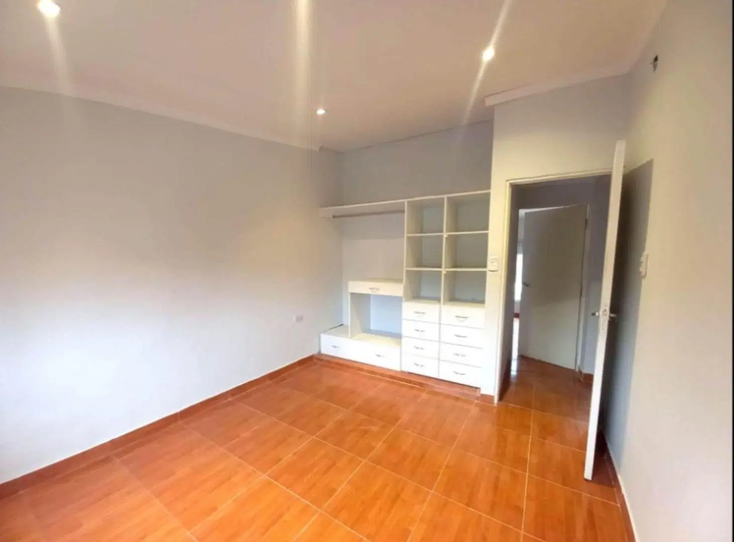 Venta Casa 3 Dormitorios Cochera 5