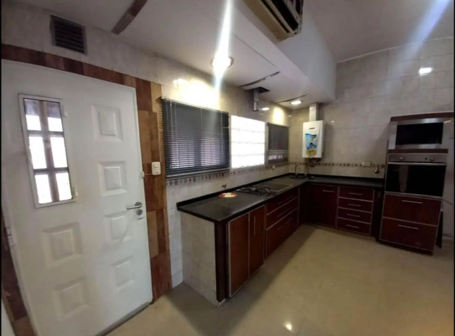 Venta Casa 3 Dormitorios Cochera 4