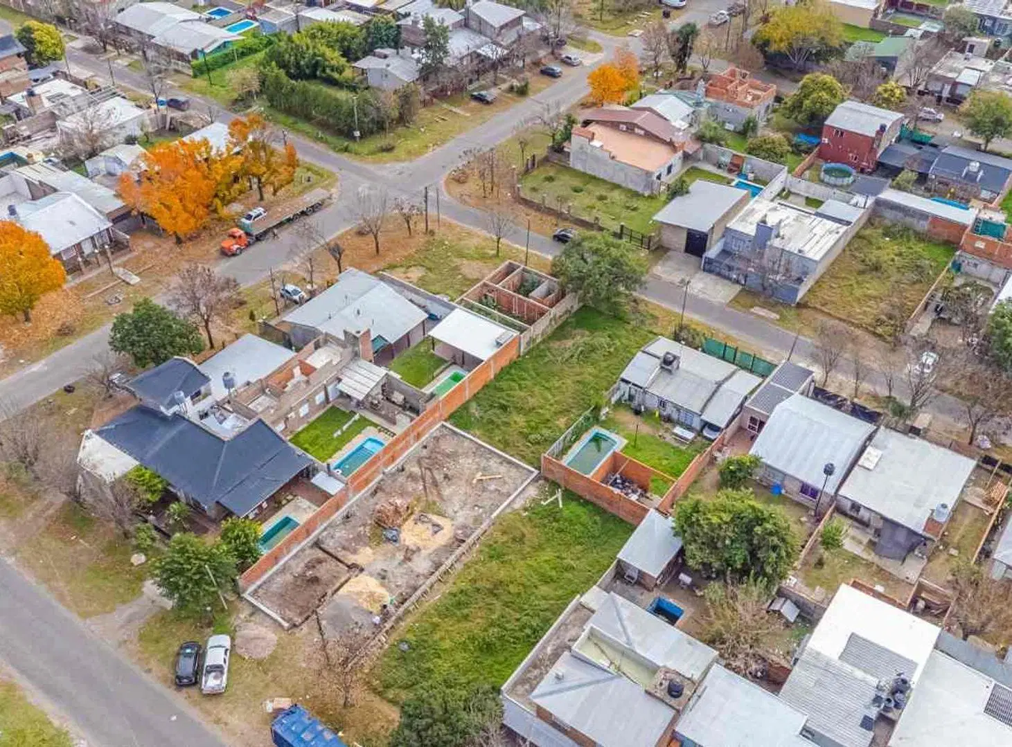 Lote en Venta de 326 m² con todos servicios 2