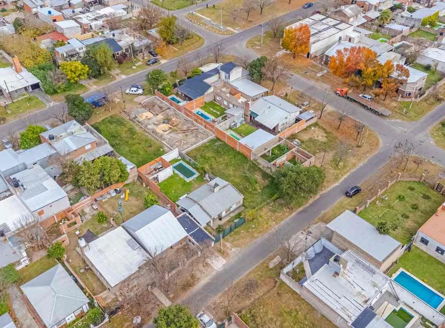 Lote en Venta de 326 m² con todos servicios 5