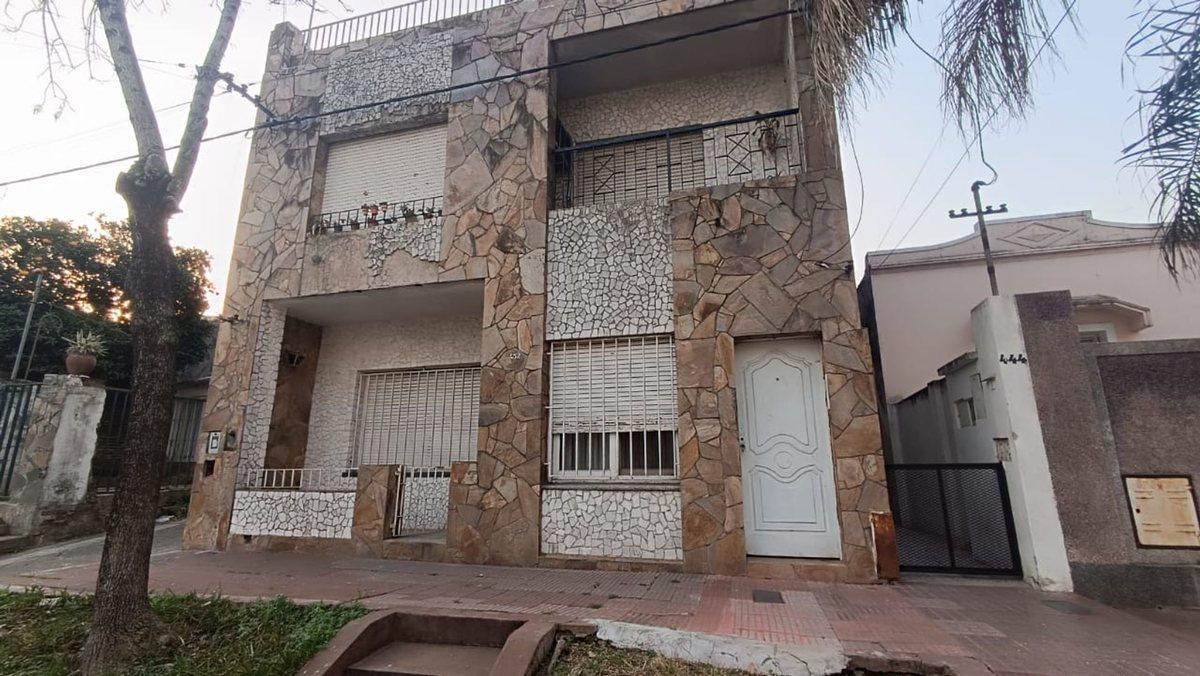 Foto de VENTA! PH DE 2 DORMITORIOS, imagen 3