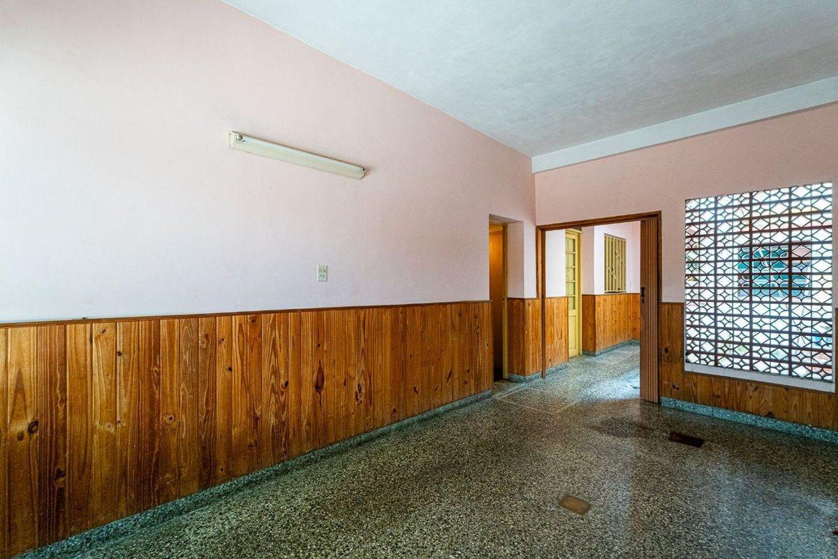 VENTA CASA DOS DORMITORIOS Y COCHERA - ECHESORTU