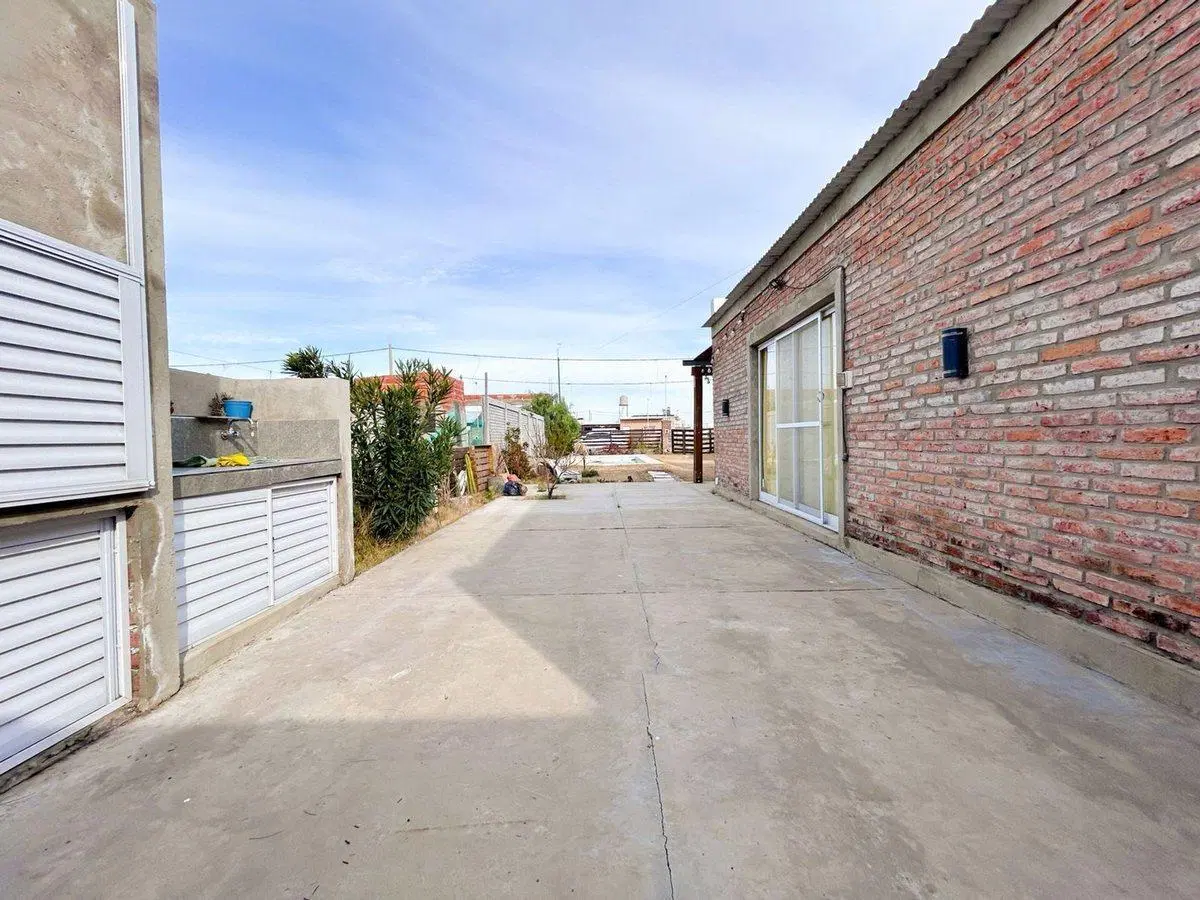 CASA 1 DORMITORIO, PILETA-VENTA - ALTOS DE PIÑERO 2
