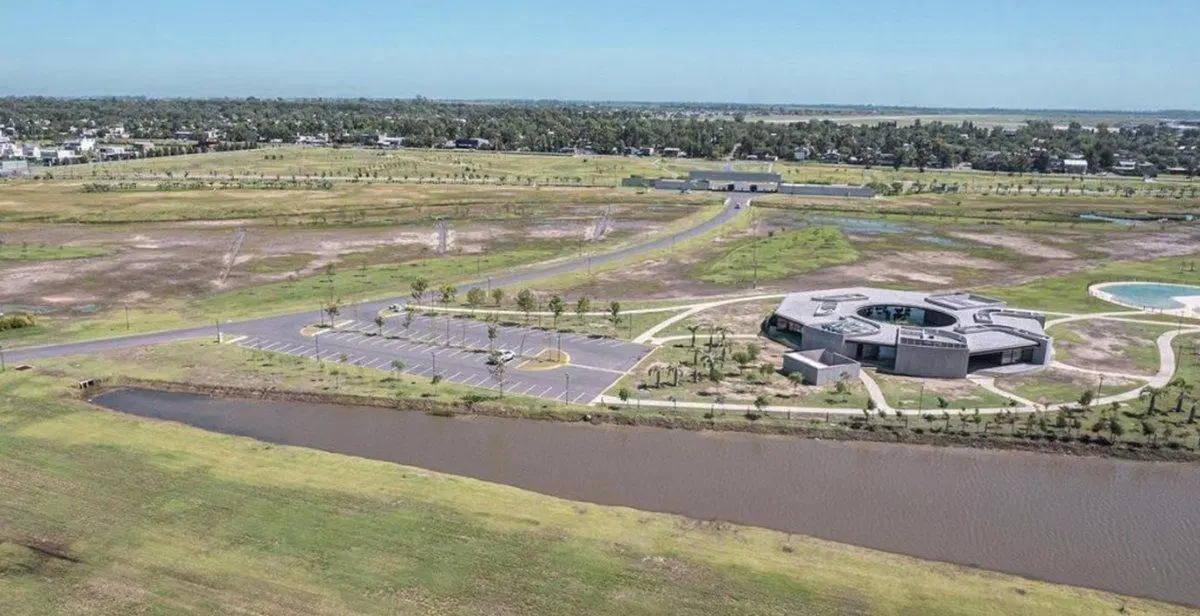 Lote Venta Vida club de Campo Funes 3